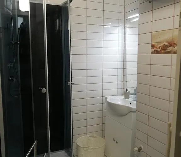 Hanga Apartment *